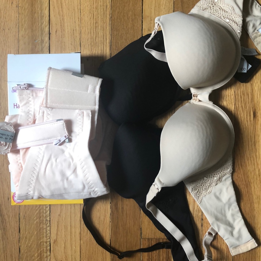 pumping bra and 2 nursing bras size 34DD
